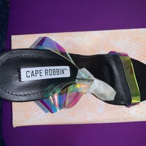 Holographic open toe heel